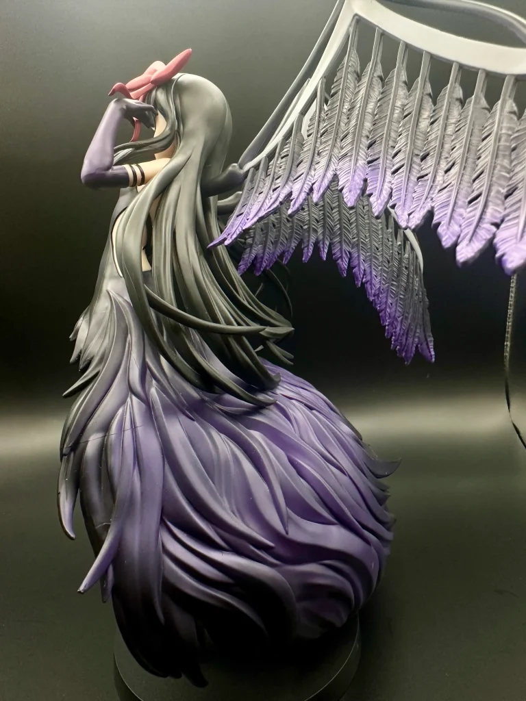 フィギュアのサイズと重量感